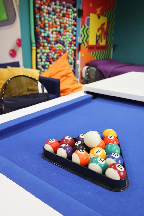 Capsule 90'S - Balneo - Sauna - Flipper - Billard - Netflix - Nintendo Switch & Jeux - Μον Εξωτερικό φωτογραφία