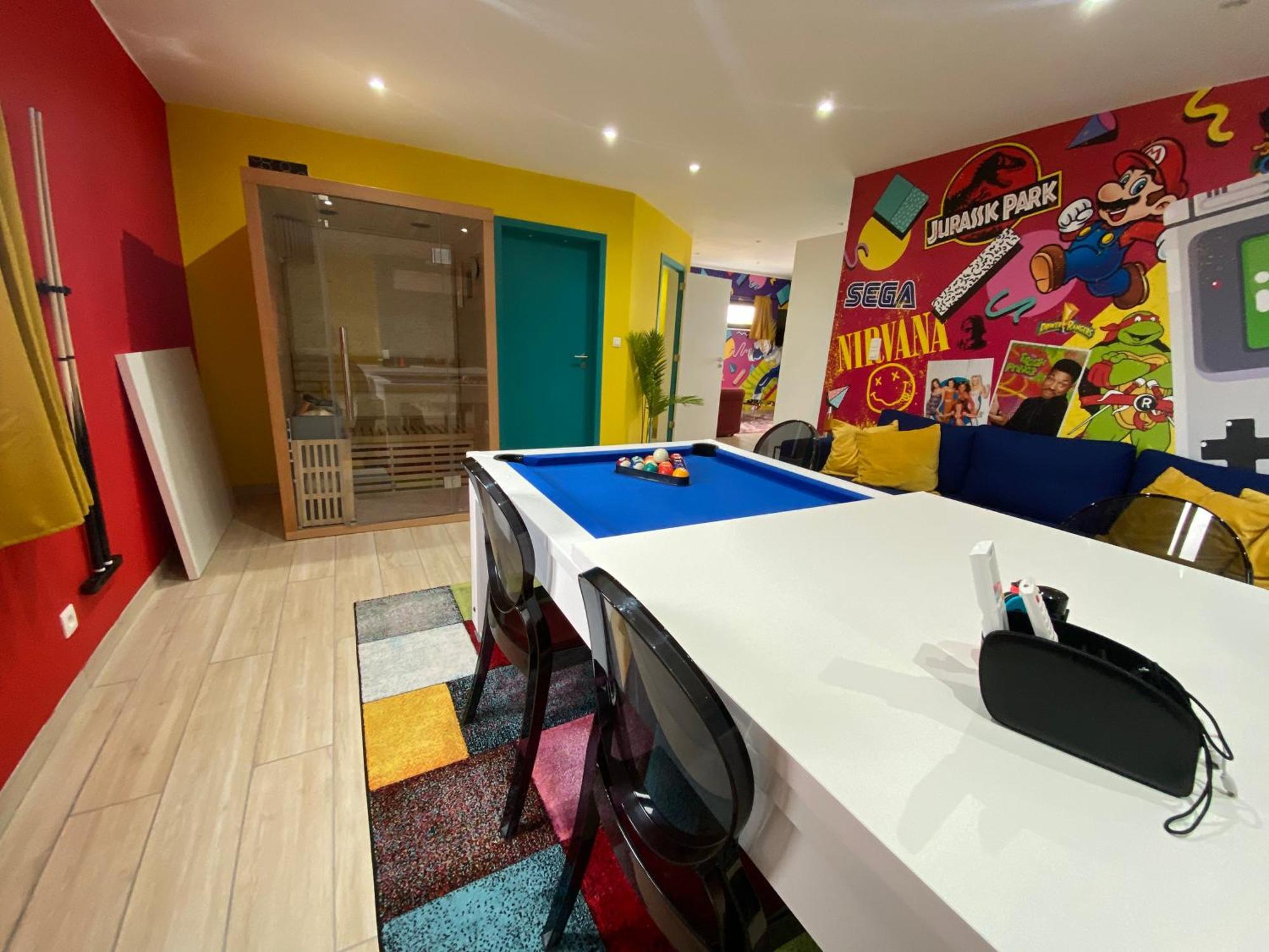 Capsule 90'S - Balneo - Sauna - Flipper - Billard - Netflix - Nintendo Switch & Jeux - Μον Εξωτερικό φωτογραφία