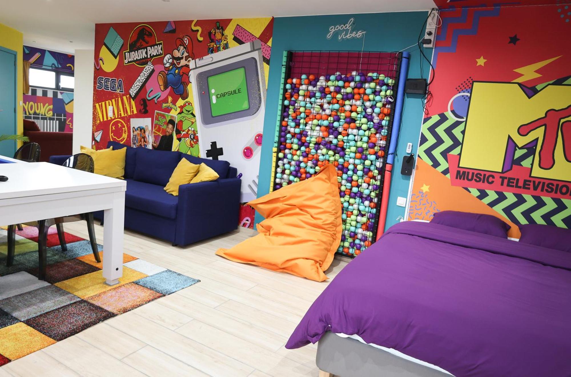 Capsule 90'S - Balneo - Sauna - Flipper - Billard - Netflix - Nintendo Switch & Jeux - Μον Εξωτερικό φωτογραφία